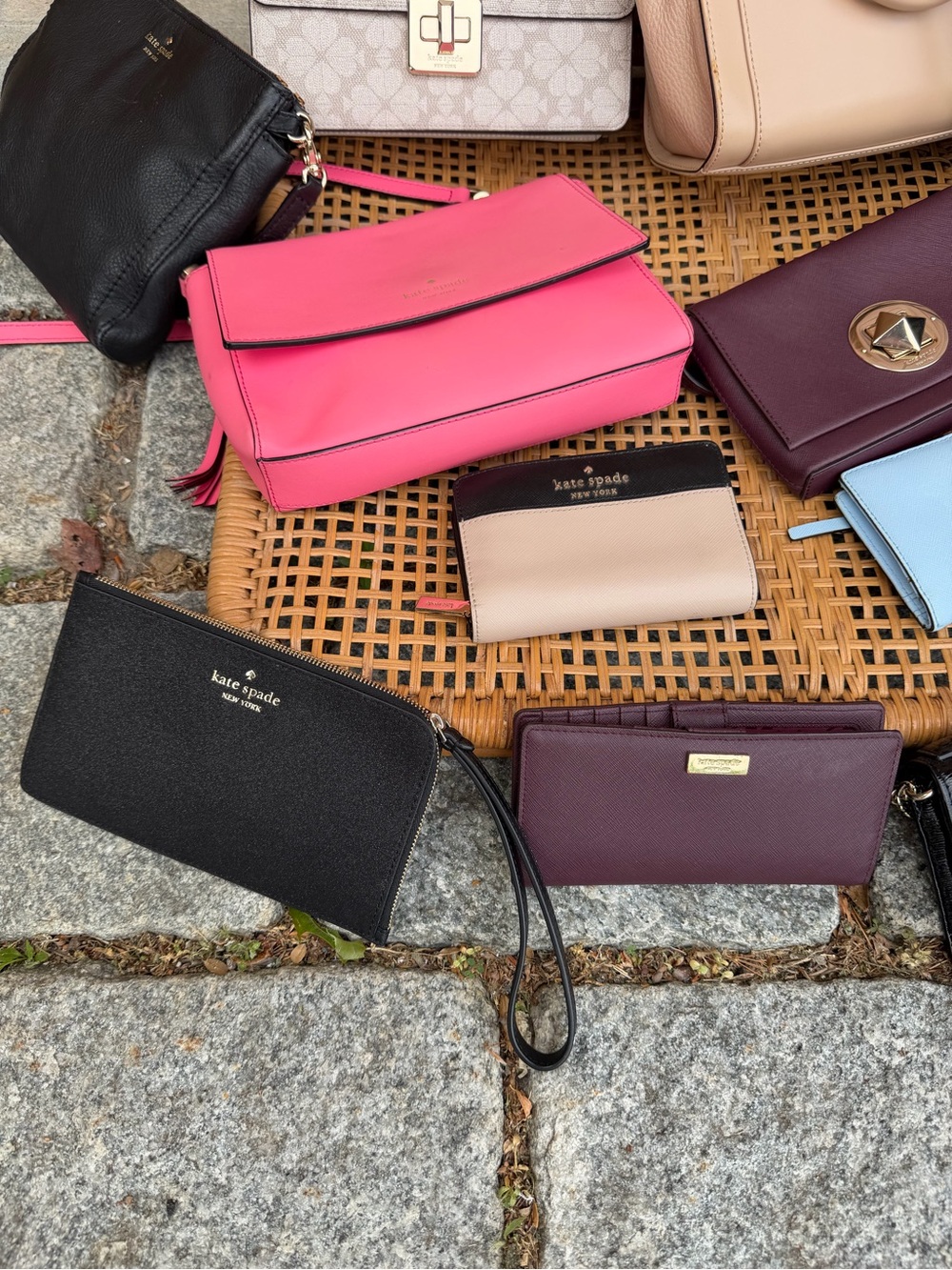 🖤✨Kate Spade Leather Bundle Lot 10 Bags Wallets Crossbodies Wristlets Reseller - Picture 4 of 16